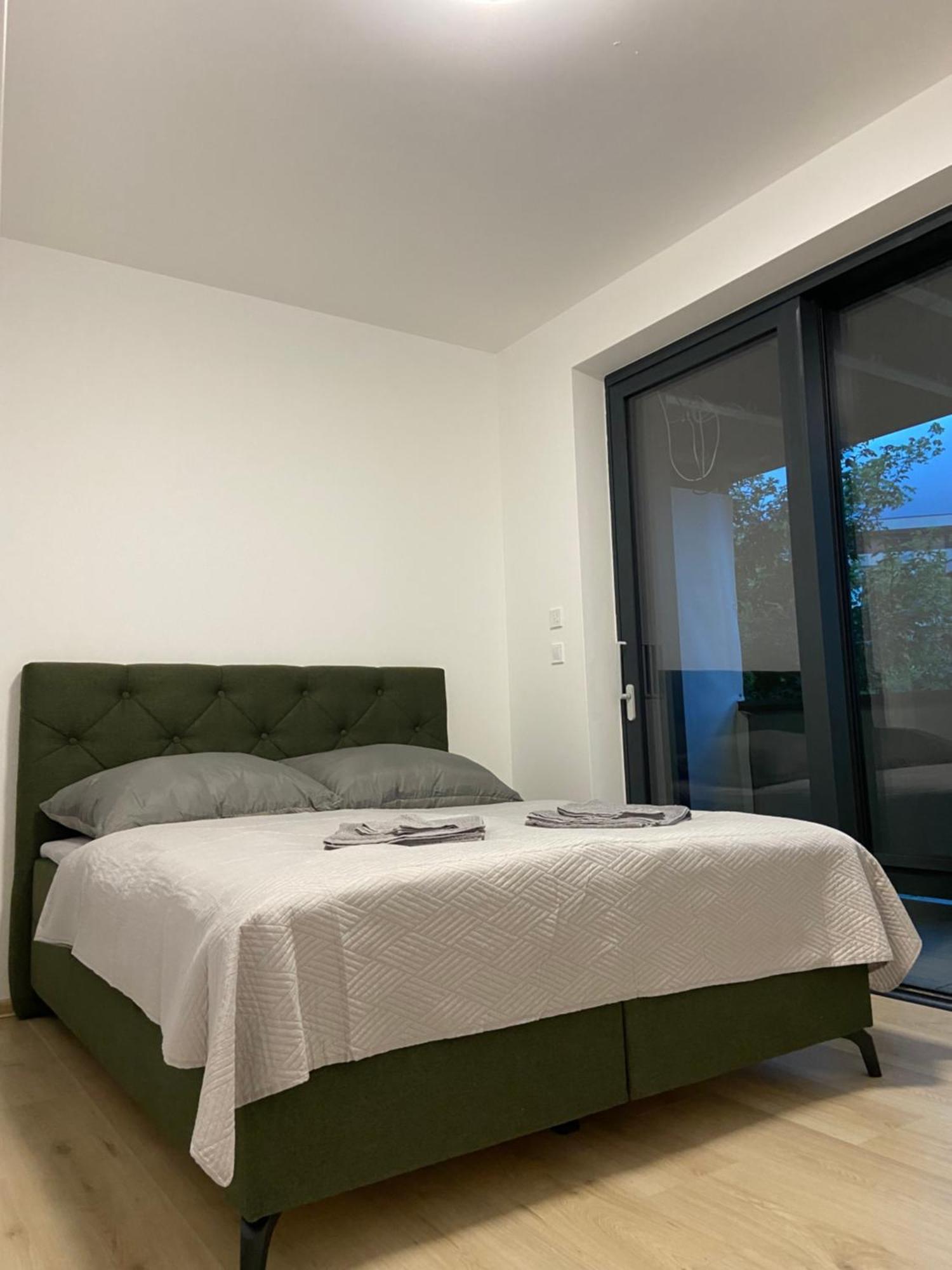 Apartamento Ar Mykonos Oasis Košice Exterior foto