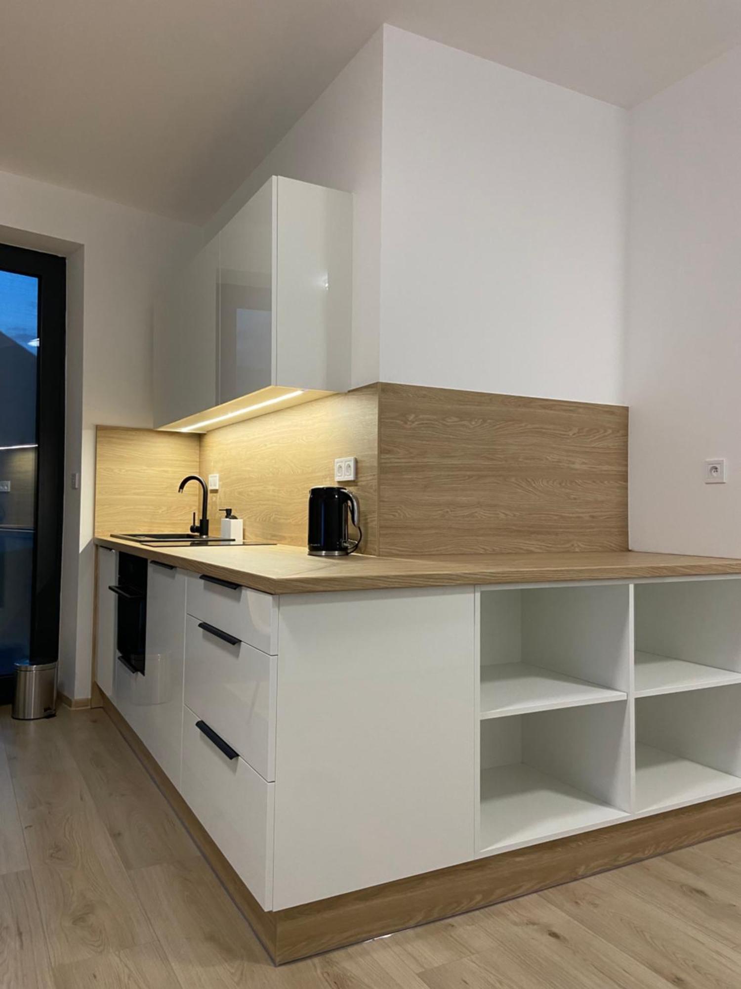 Apartamento Ar Mykonos Oasis Košice Exterior foto