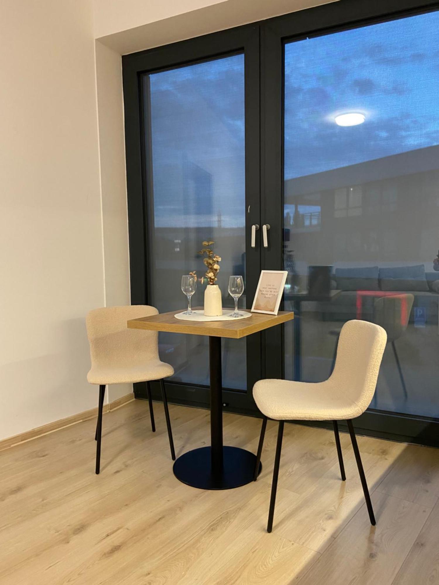 Apartamento Ar Mykonos Oasis Košice Exterior foto
